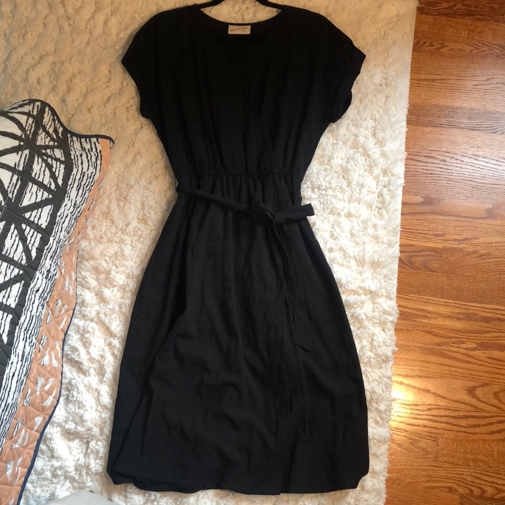 Universal Thread size Small Black Dress